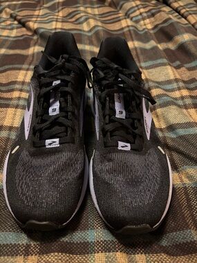 Brooks Black and Purple Women's Size 8 Trainers